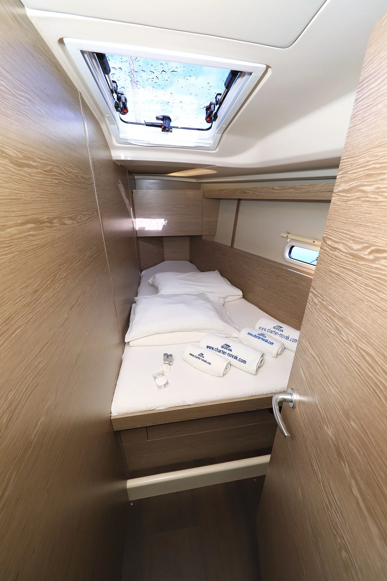 Hanse 458 (Adagio)  - 9