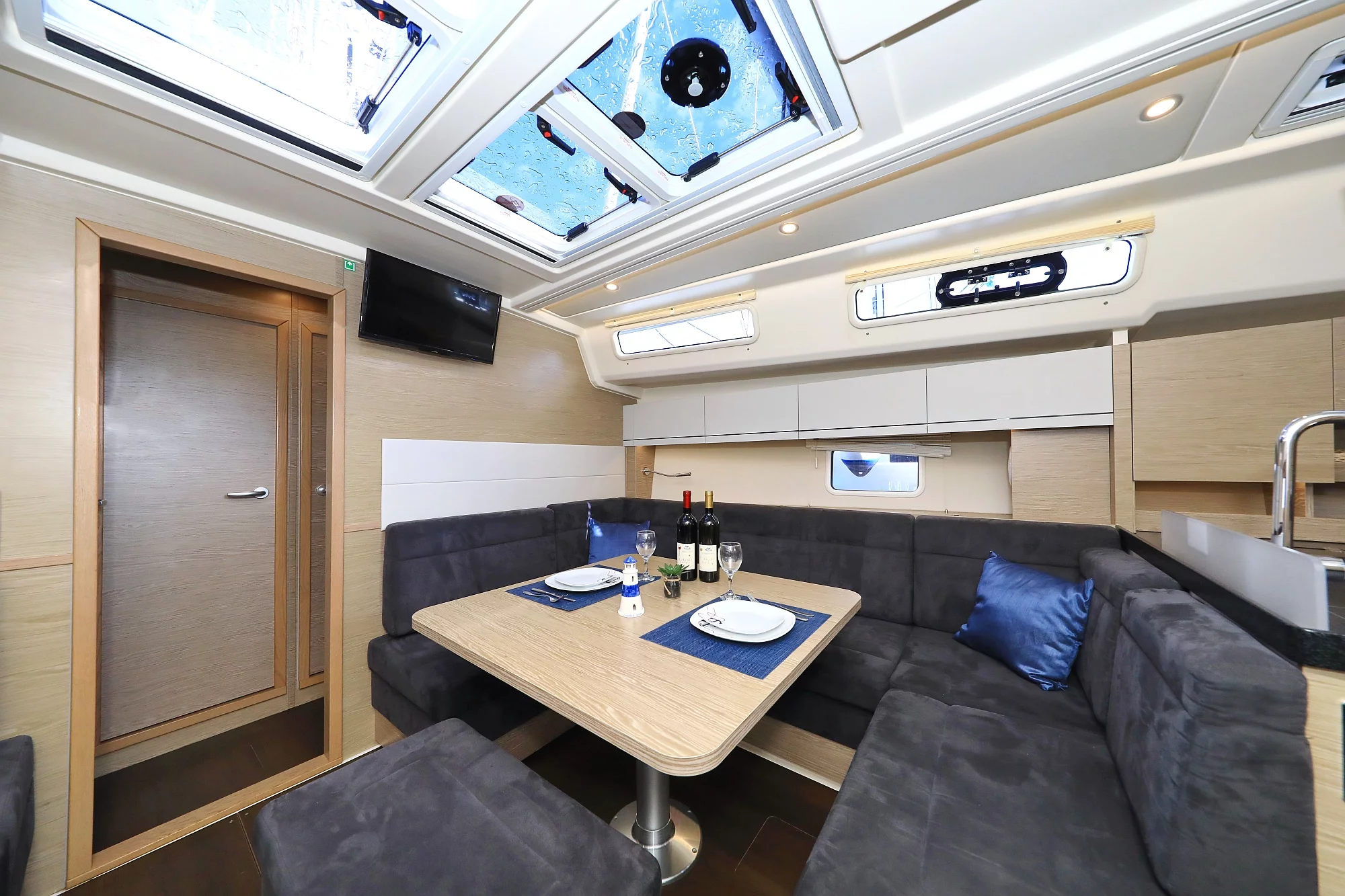 Hanse 458 (Adagio)  - 17