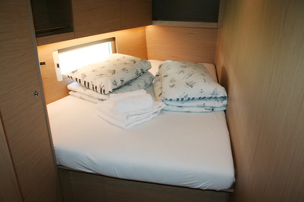 Oceanis 46.1 - 4 cab. (Röde Orm)  - 16