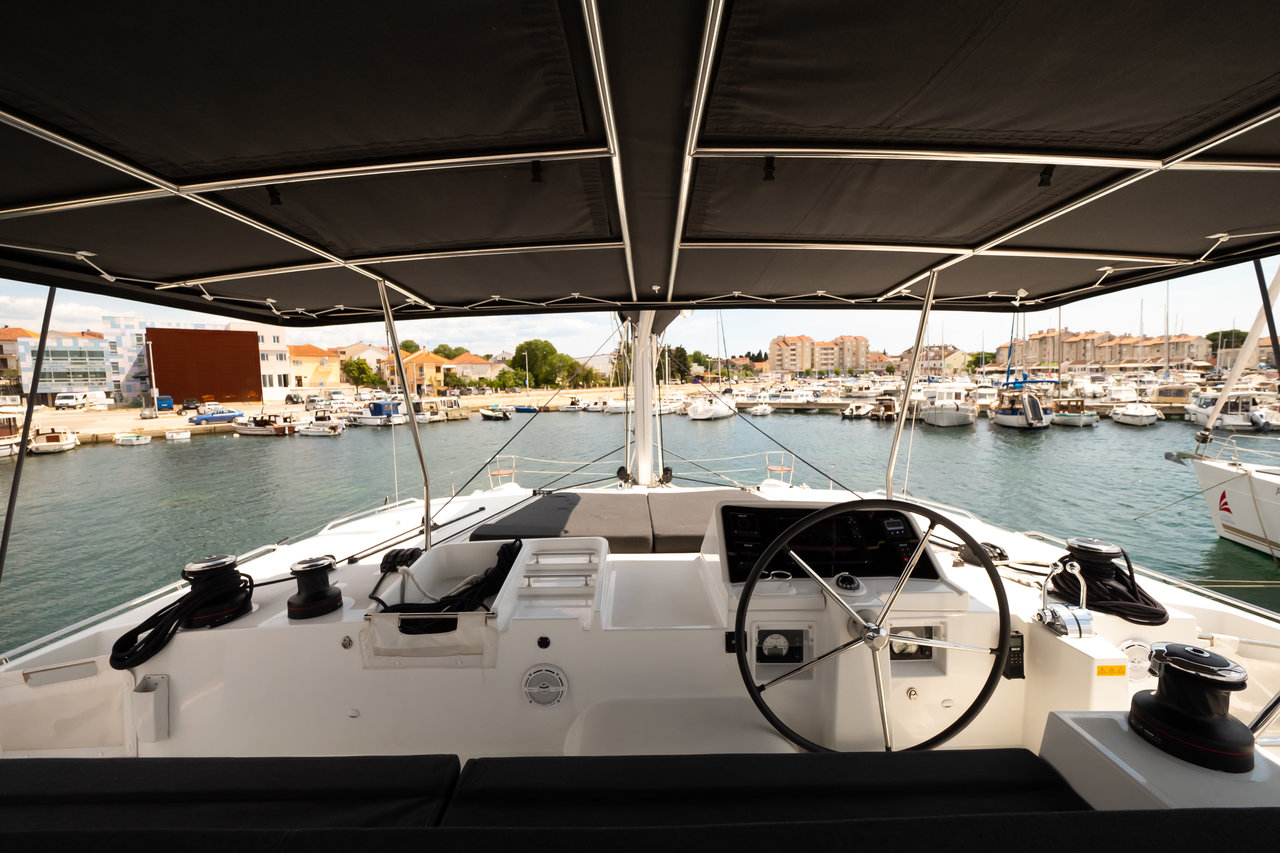 Photo #3 - Lagoon 450 F - 4 + 2 cab. (Summer Wind 1) in Biograd - 45563