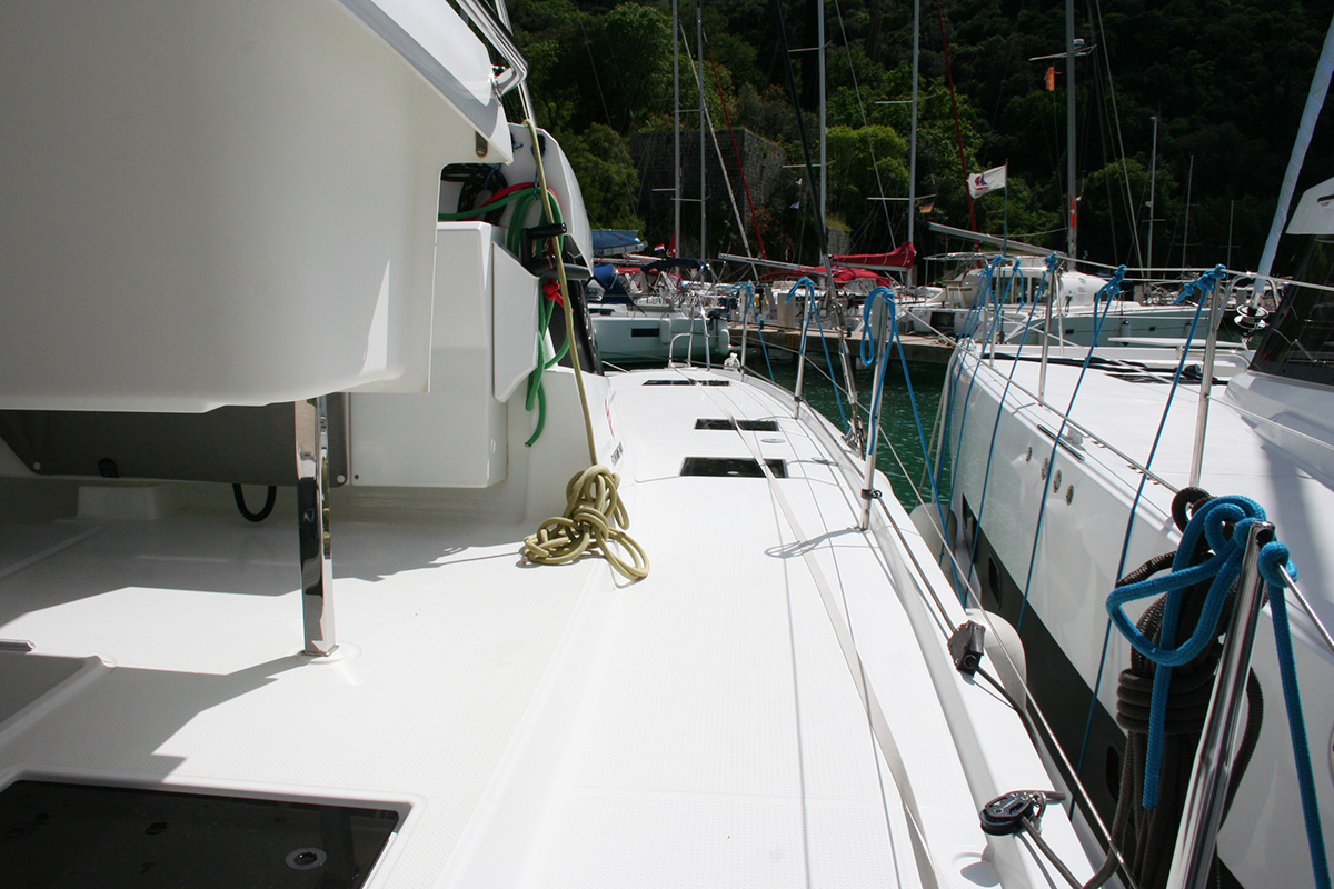 Photo #11 - Fountaine Pajot Lucia 40 - 4 cab. (Admira) en Trogir - 45572