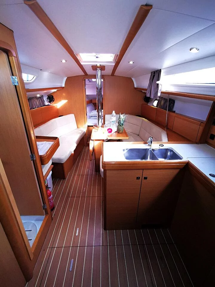 Sun Odyssey 36i (Mia)  - 10