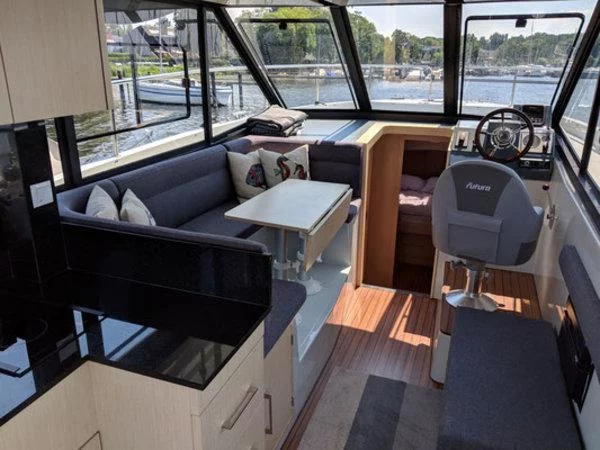 Futura 36 (Tofino)  - 6