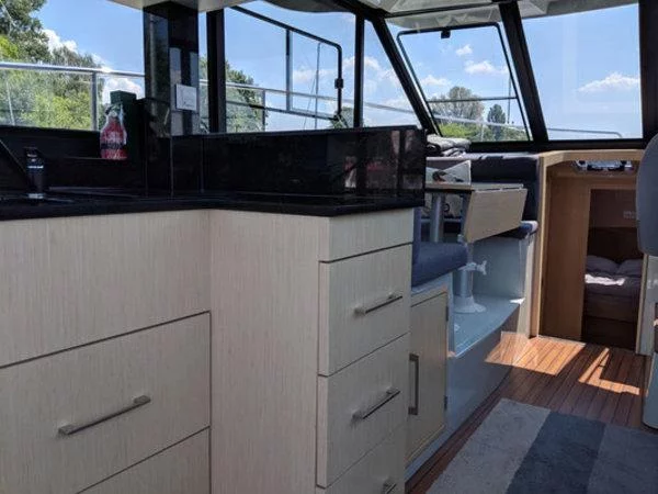 Futura 36 (Tofino)  - 8