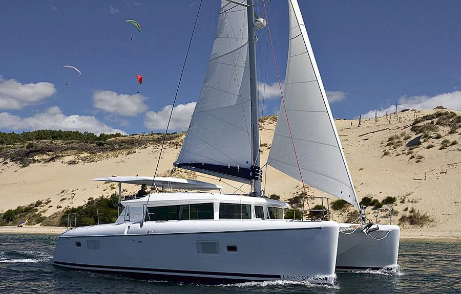 Lagoon 420 - 6 cab. (Dynamis)  - 2