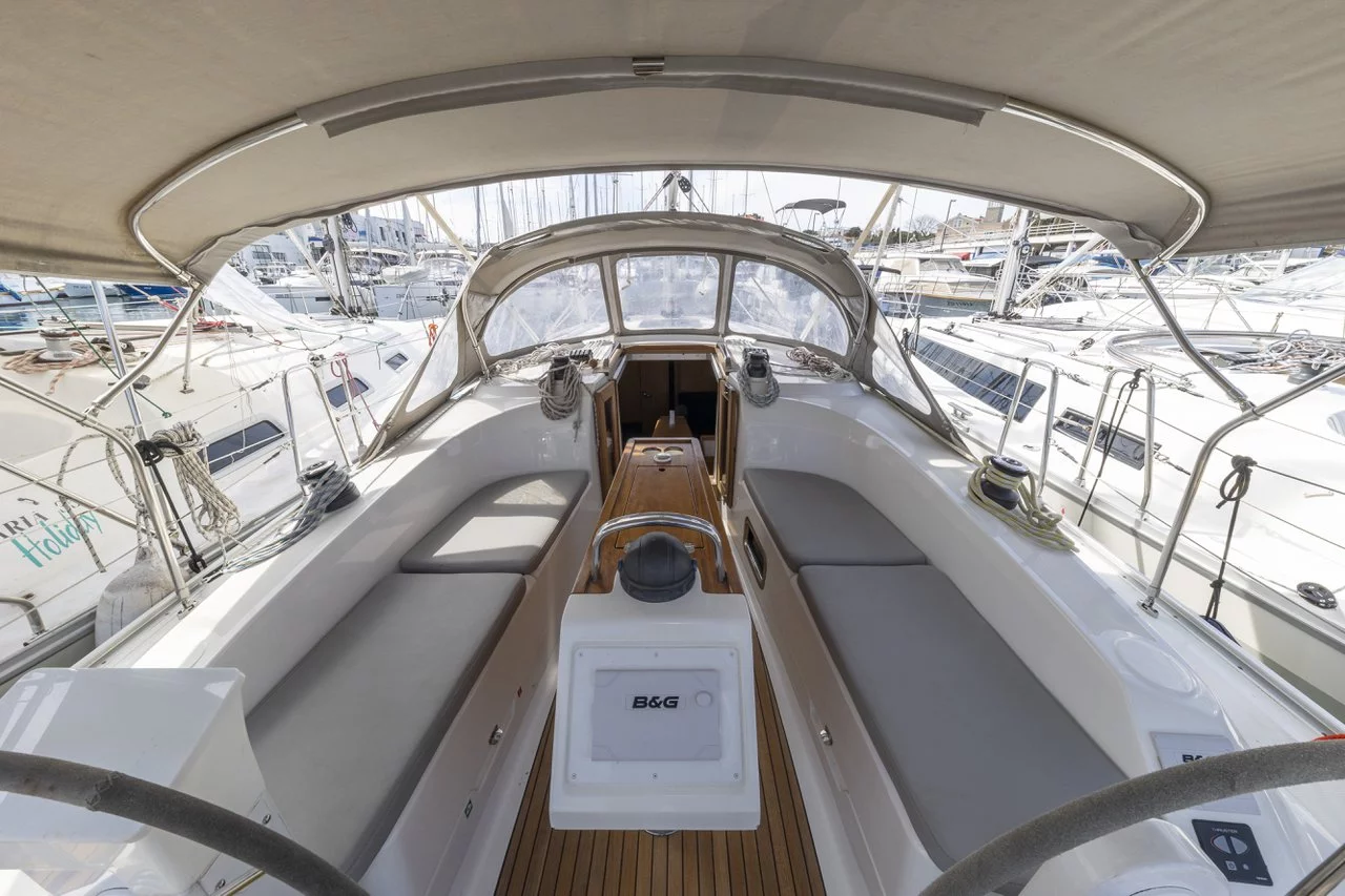 Bavaria Cruiser 34 Style (Lena)  - 5