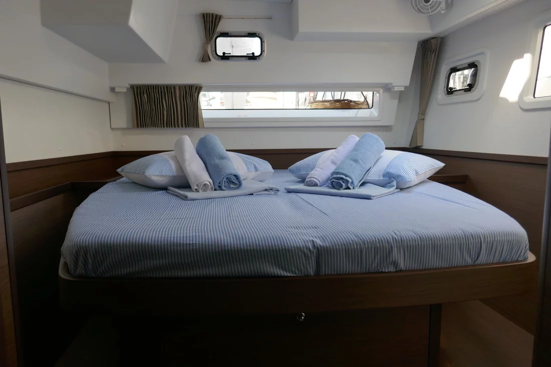 Lagoon 42 - 4 + 2 cab. (Coral Seas)  - 11