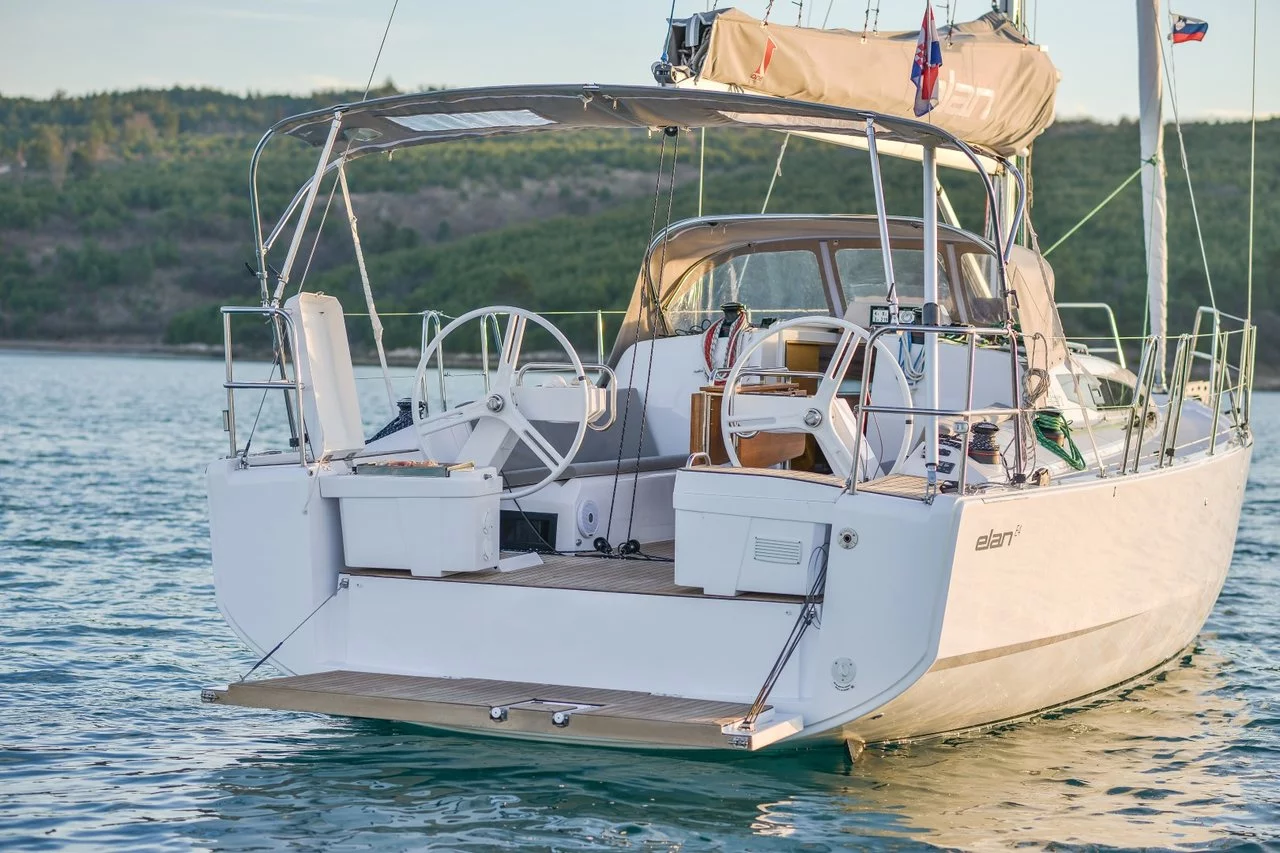 Elan E4 (Shark)  - 8