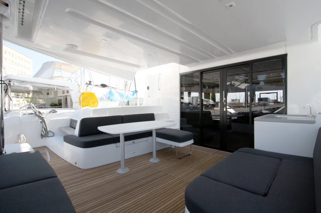 Lagoon 50 (Princess Claire)  - 14