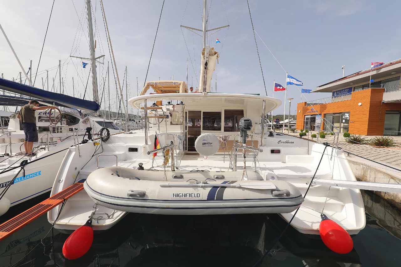 Photo #1 - Lagoon 400 - 4 + 2 cab. (Caribbean) in Pula - 45849