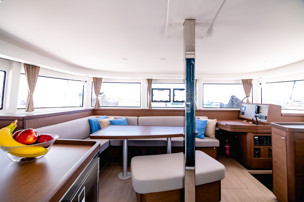Lagoon 42 - 4 + 2 cab. — photo 11