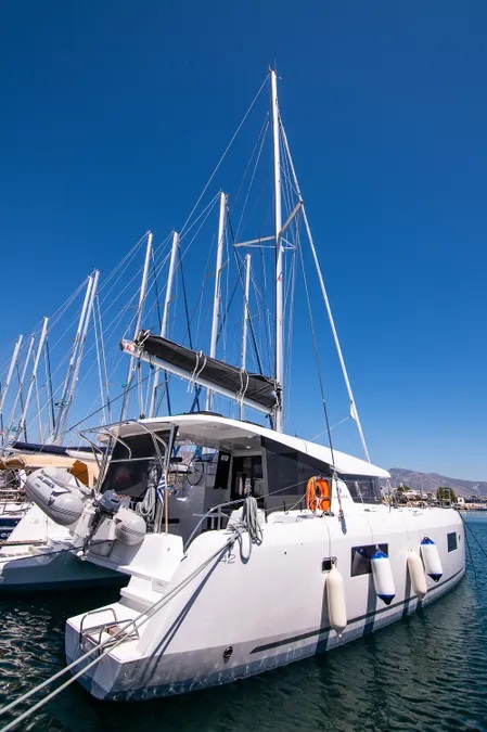 Photo #2 - Lagoon 42 - 4 + 2 cab. (Blue Trident) en Paros - 45853
