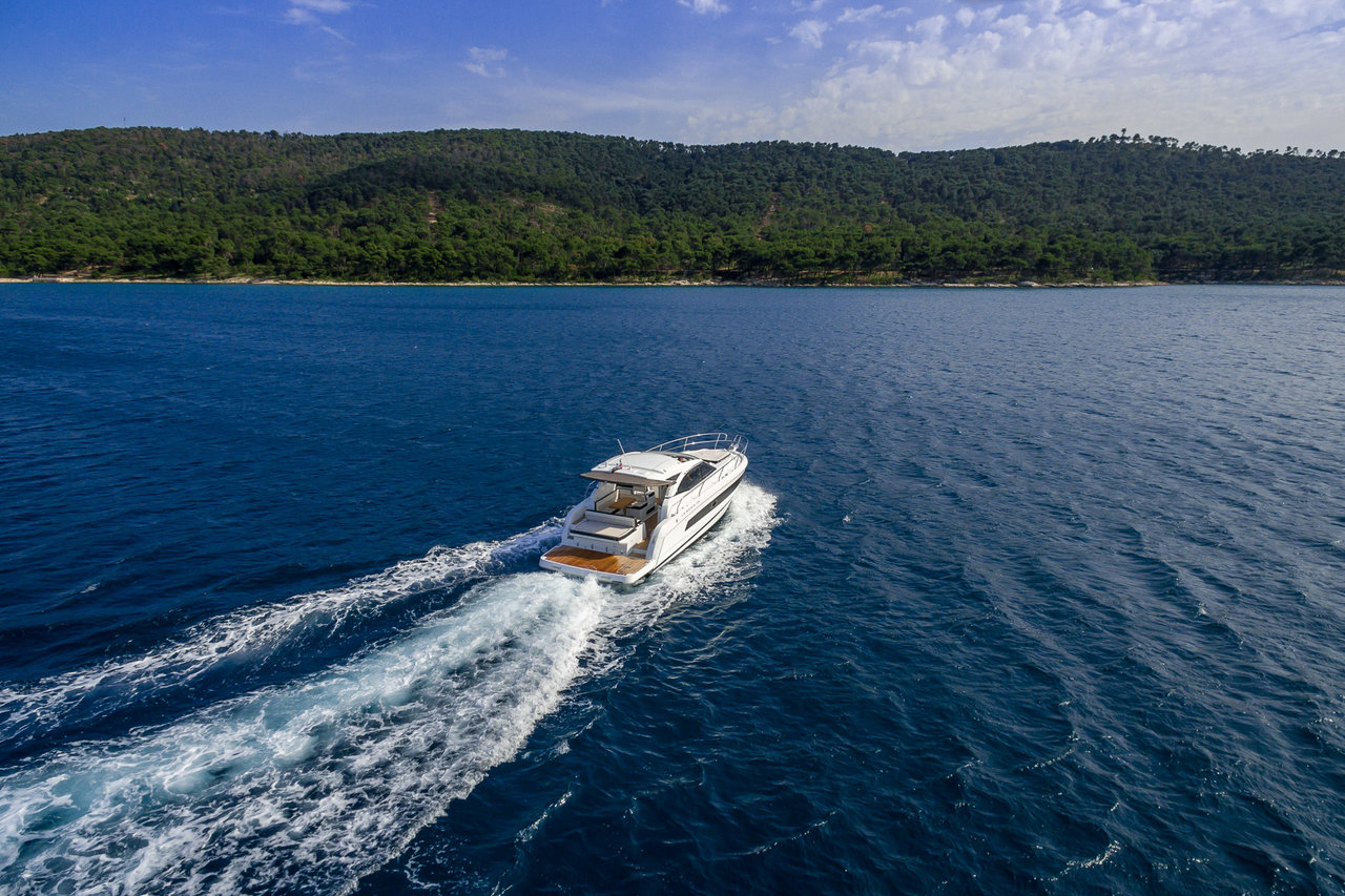 Photo #5 - Leader 36 (Chromia) in Split - 45861