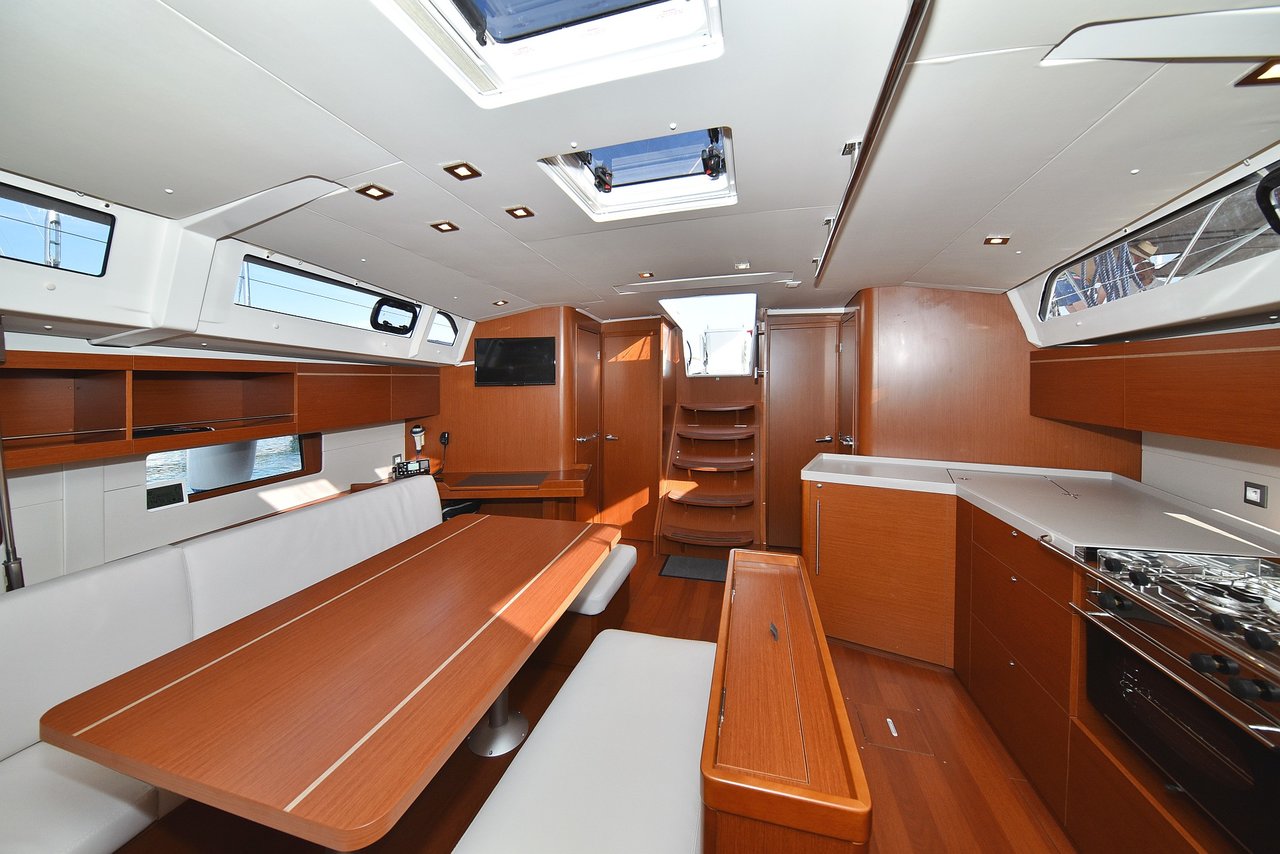 Photo #11 - Oceanis 46.1 - 4 cab. (Antonela M) en Zadar - 45886
