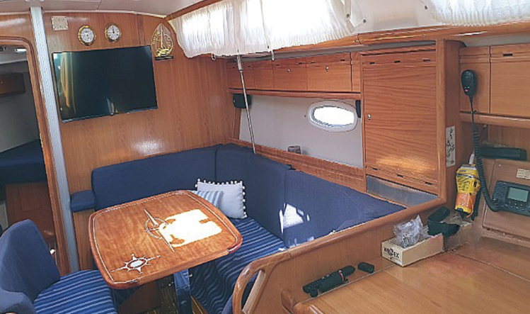 Photo #5 - Bavaria 40 Cruiser (Pearl) en Athènes - 45960