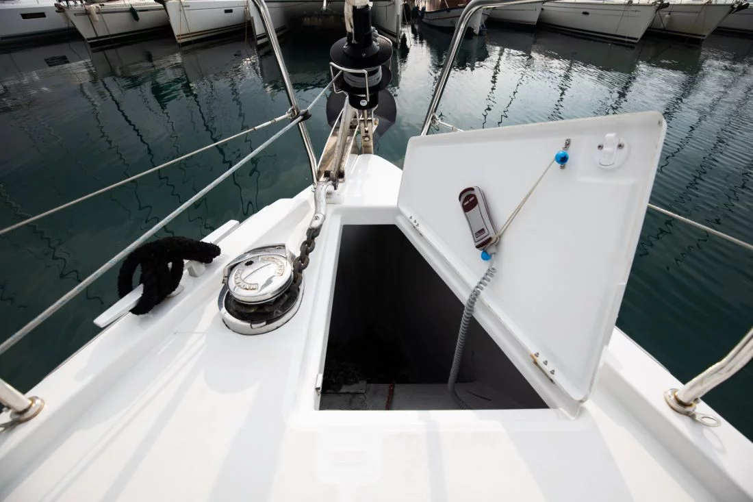 Oceanis 51.1 - 5 + 1 cab. (Viennastar)  - 9