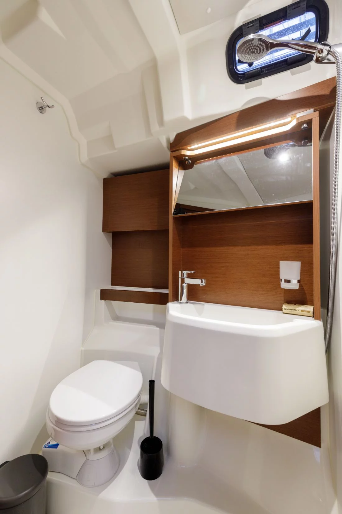 Oceanis 51.1 - 5 + 1 cab. (Viennastar)  - 18