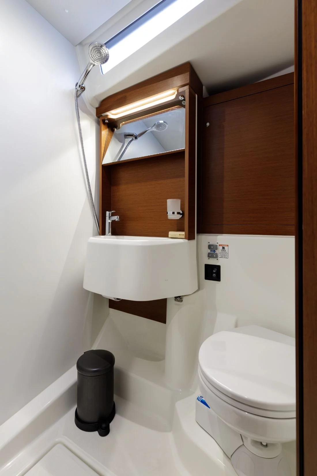 Oceanis 51.1 - 5 + 1 cab. (Viennastar)  - 19