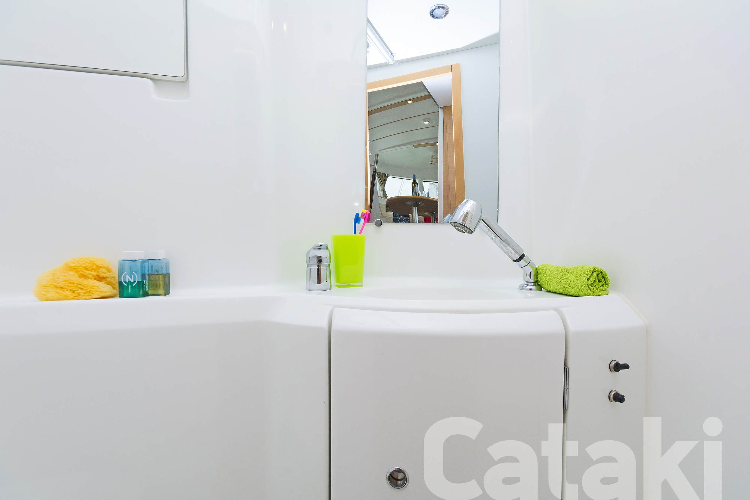 Photo #18 - Lagoon 380 S2 - 4 + 2 cab. (Cataki) en Atenas - 46038