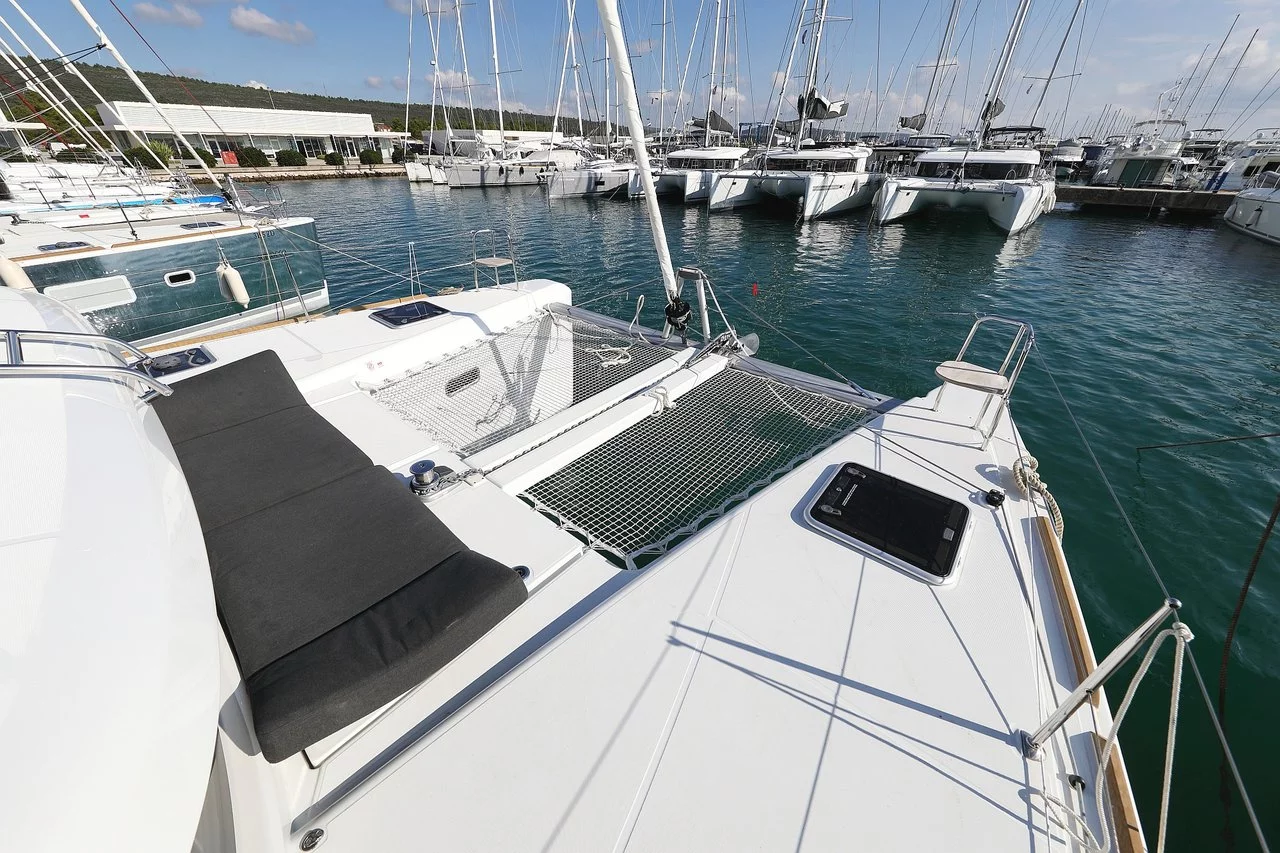 Lagoon 40 - 4 + 2 cab (Nina II)  - 6