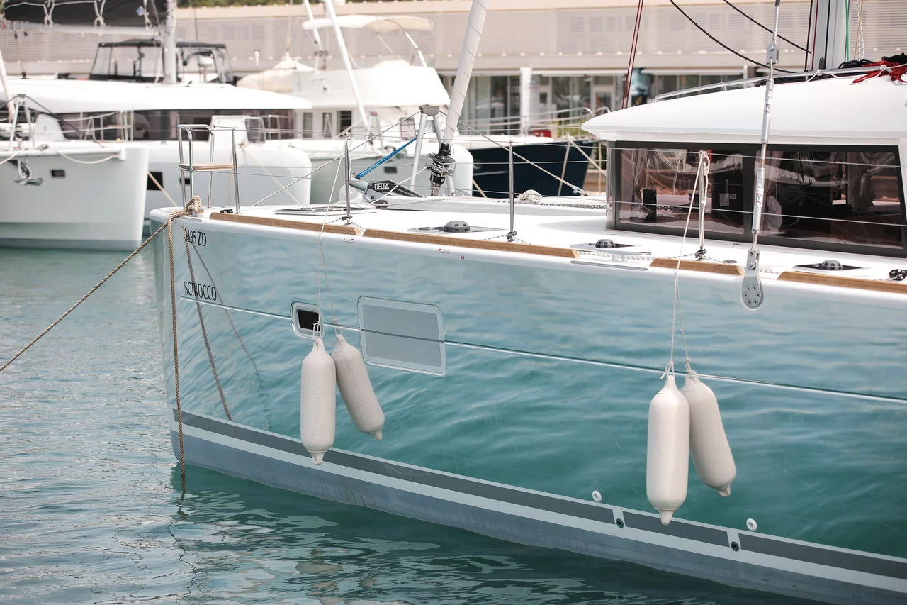Lagoon 400 S2 - 4 + 2 cab. (Scirocco)  - 12