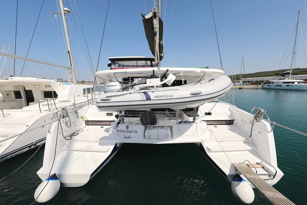 Lagoon 42 - 4 + 2 cab. (Royal Salute)  - 2