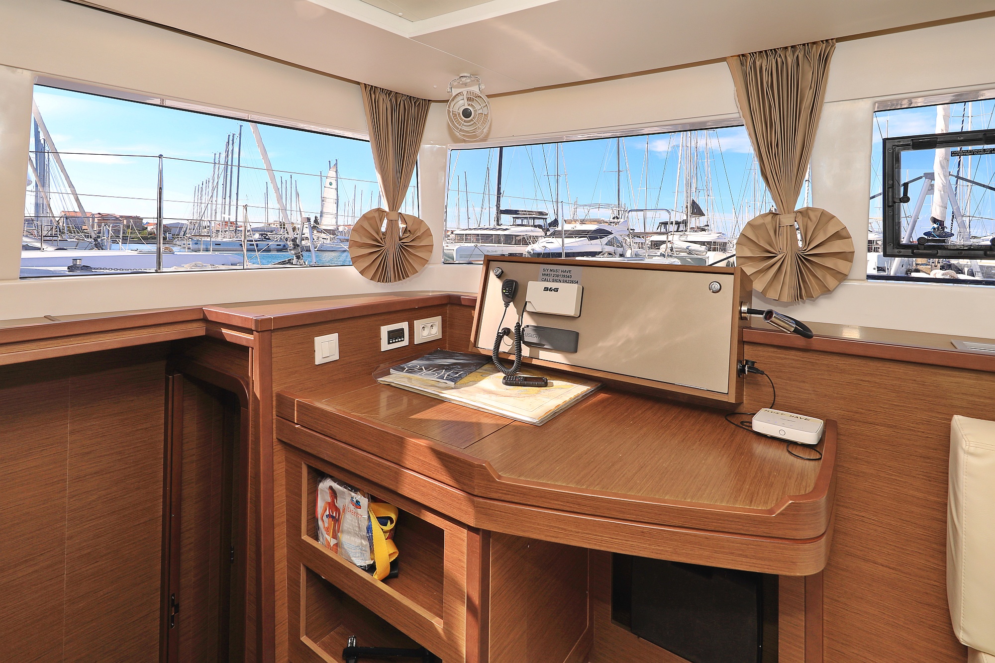 Lagoon 450 F - 4 + 2 cab. — photo 13