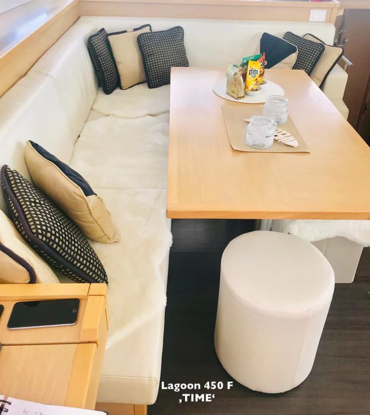 Lagoon 450 - 4 + 2 cab. (Time)  - 10