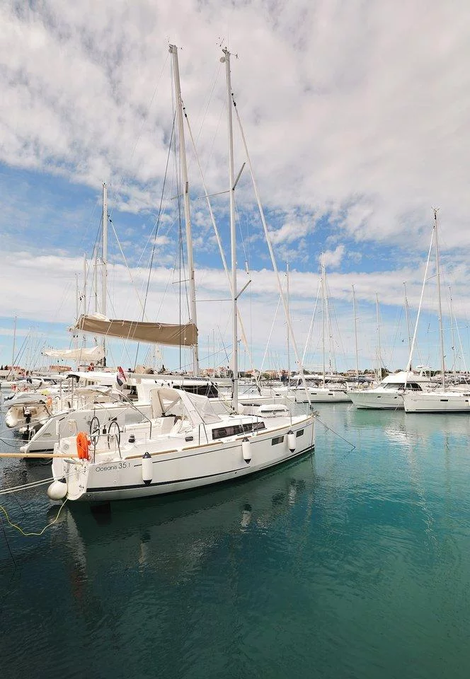 Oceanis 35.1 (Idila)  - 6