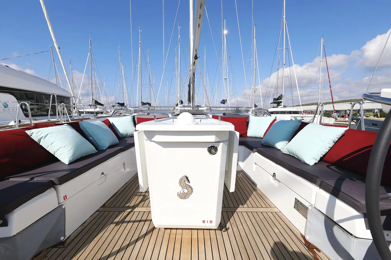 Oceanis 51.1 (Grey Goose)  - 5