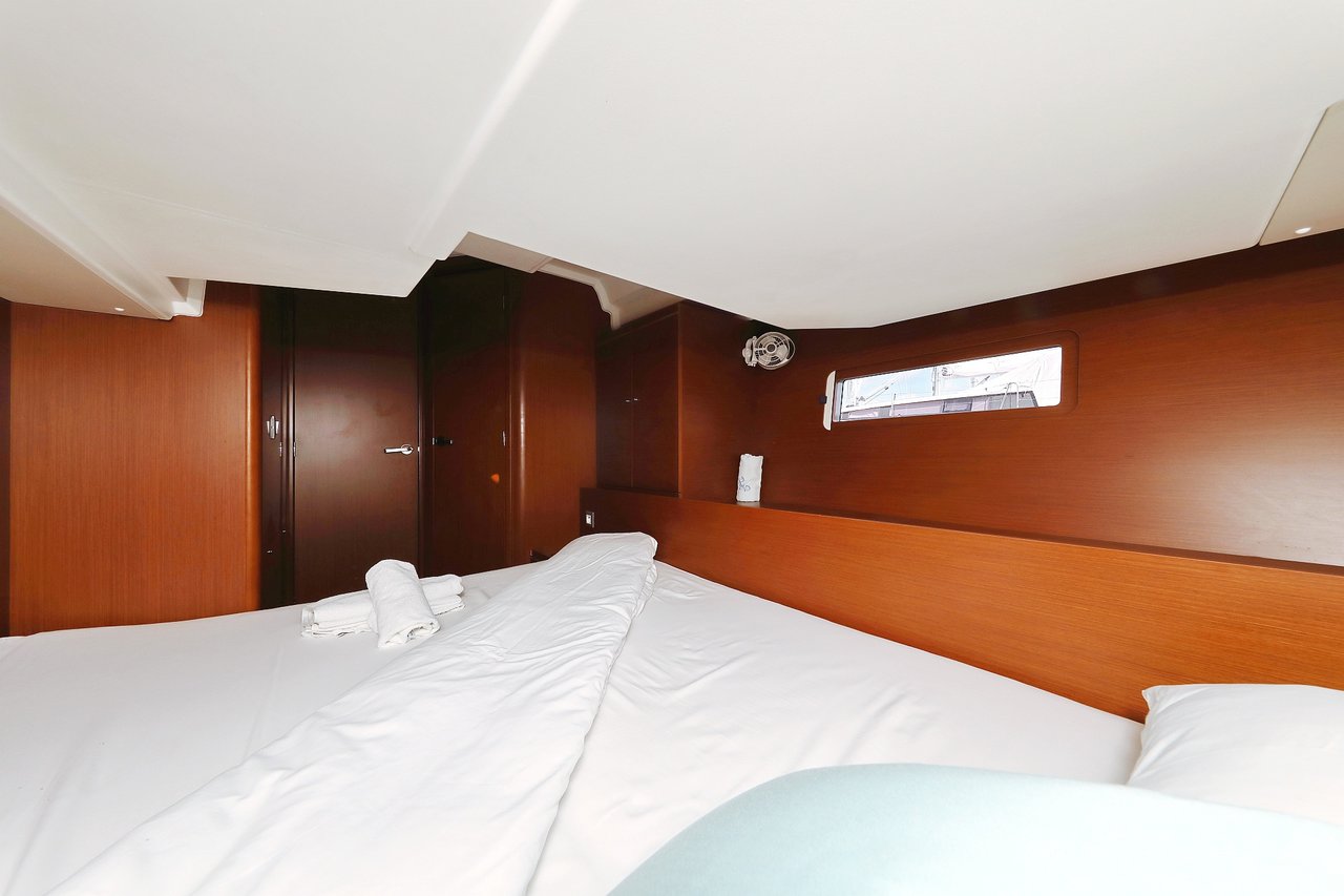 Photo #25 - Oceanis 51.1 (Grey Goose) in Sukosan - 46124