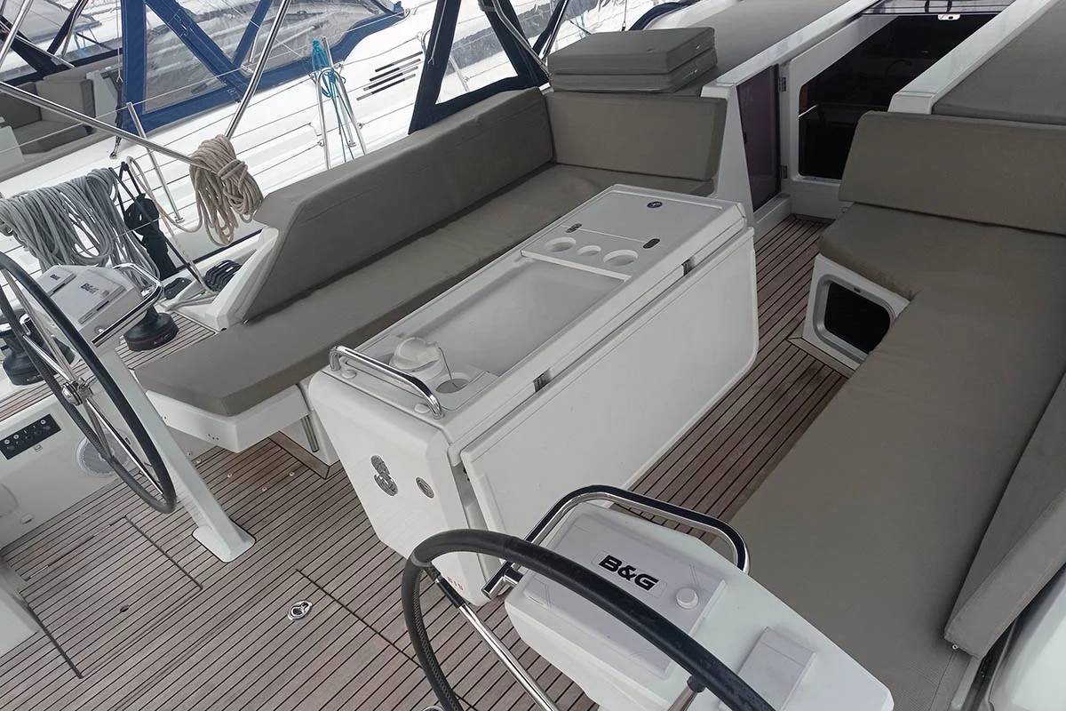 Oceanis 51.1 - 5 + 1 cab. (Salma)  - 2