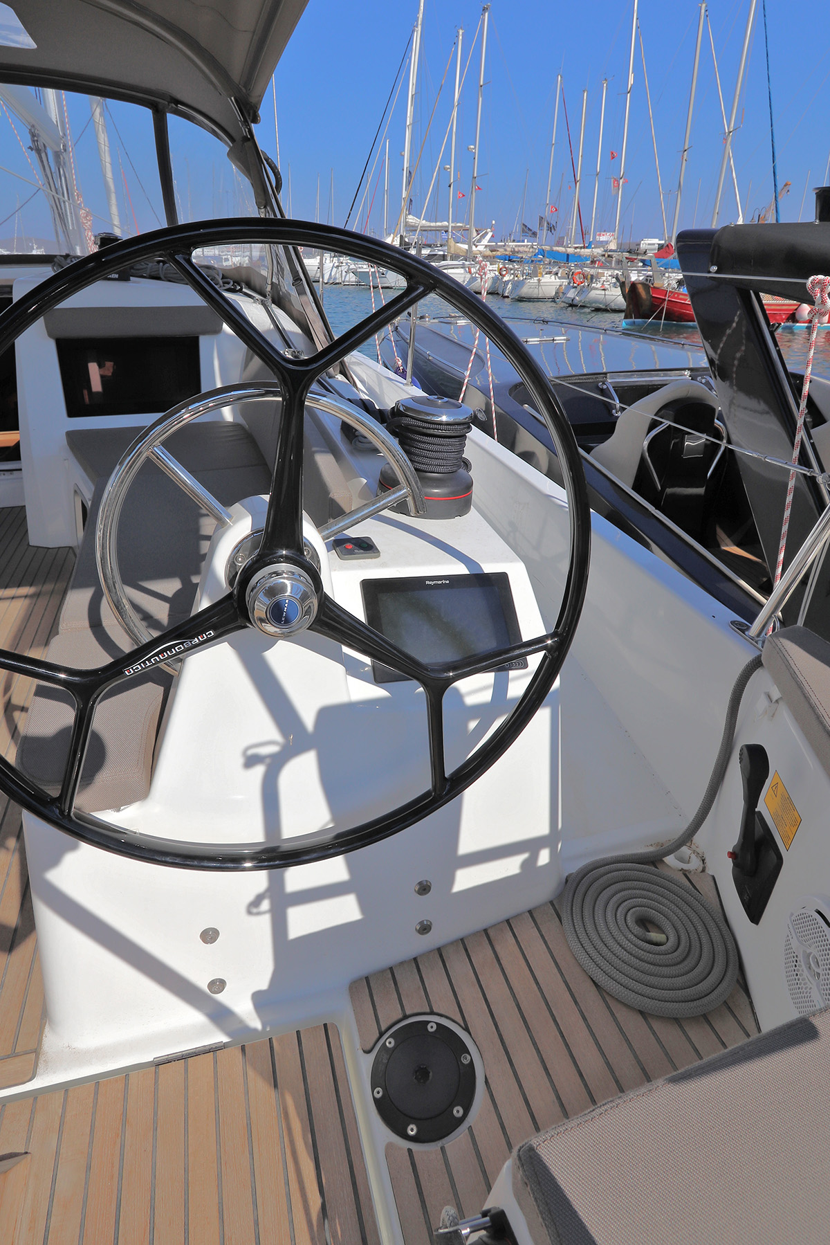 Photo #5 - Sun Odyssey 410 - 3 cab. (Aris) in Lavrion - 46146