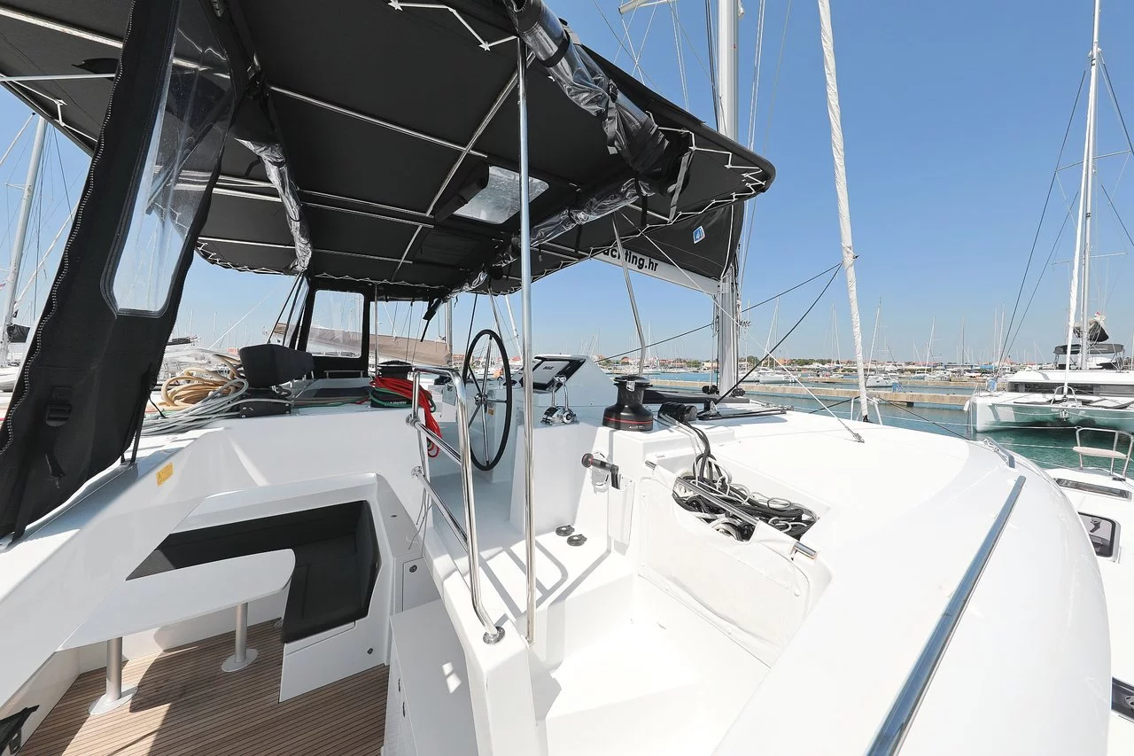 Lagoon 450 F - 4 + 2 cab. (Hot Stuff)  - 7