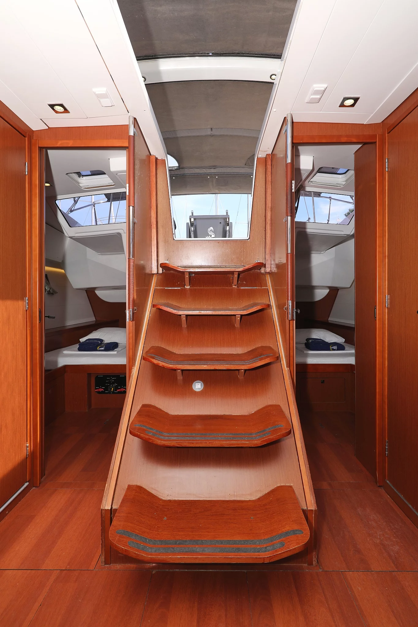 Oceanis 48 - 5 cab. (Alpha)  - 22