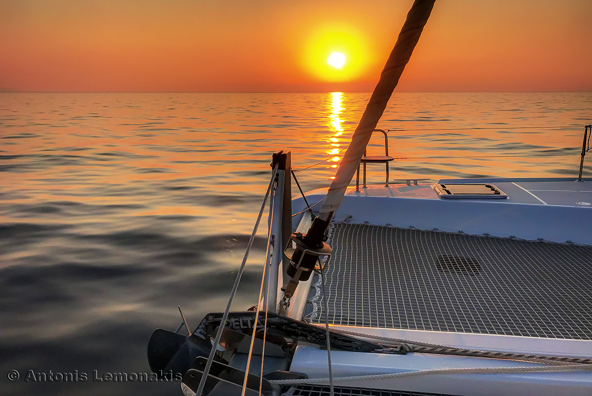 Photo #7 - Lagoon 42 - 3 + 2 cab. (Winny) in Syros - 46307