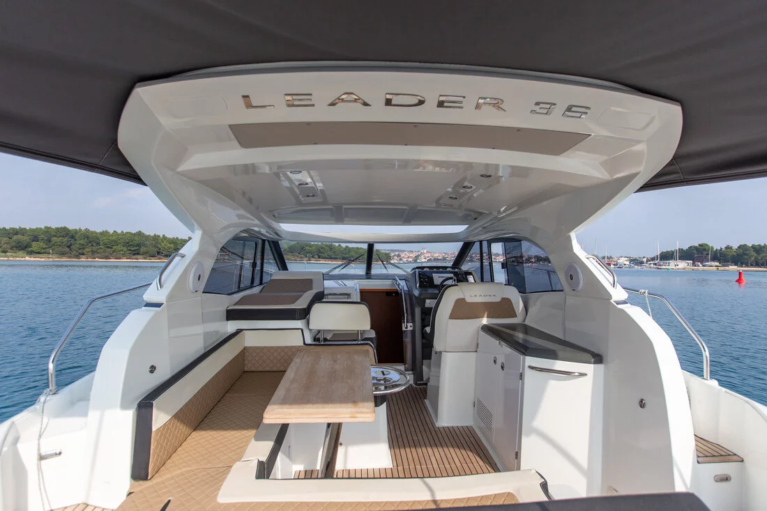 Leader 36 (Leader 36)  - 6