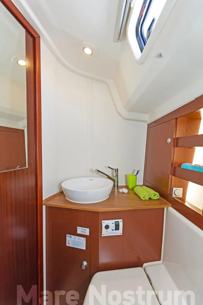 Hanse 385 (Mare Nostrum)  - 22