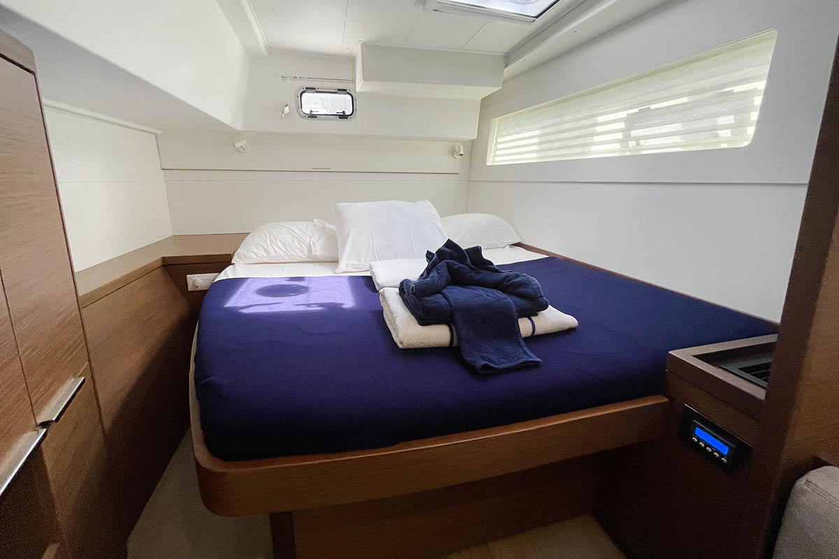 Photo #14 - Lagoon 40 - 3 + 2 cab (Maramor) in Nanny Cay - 46458