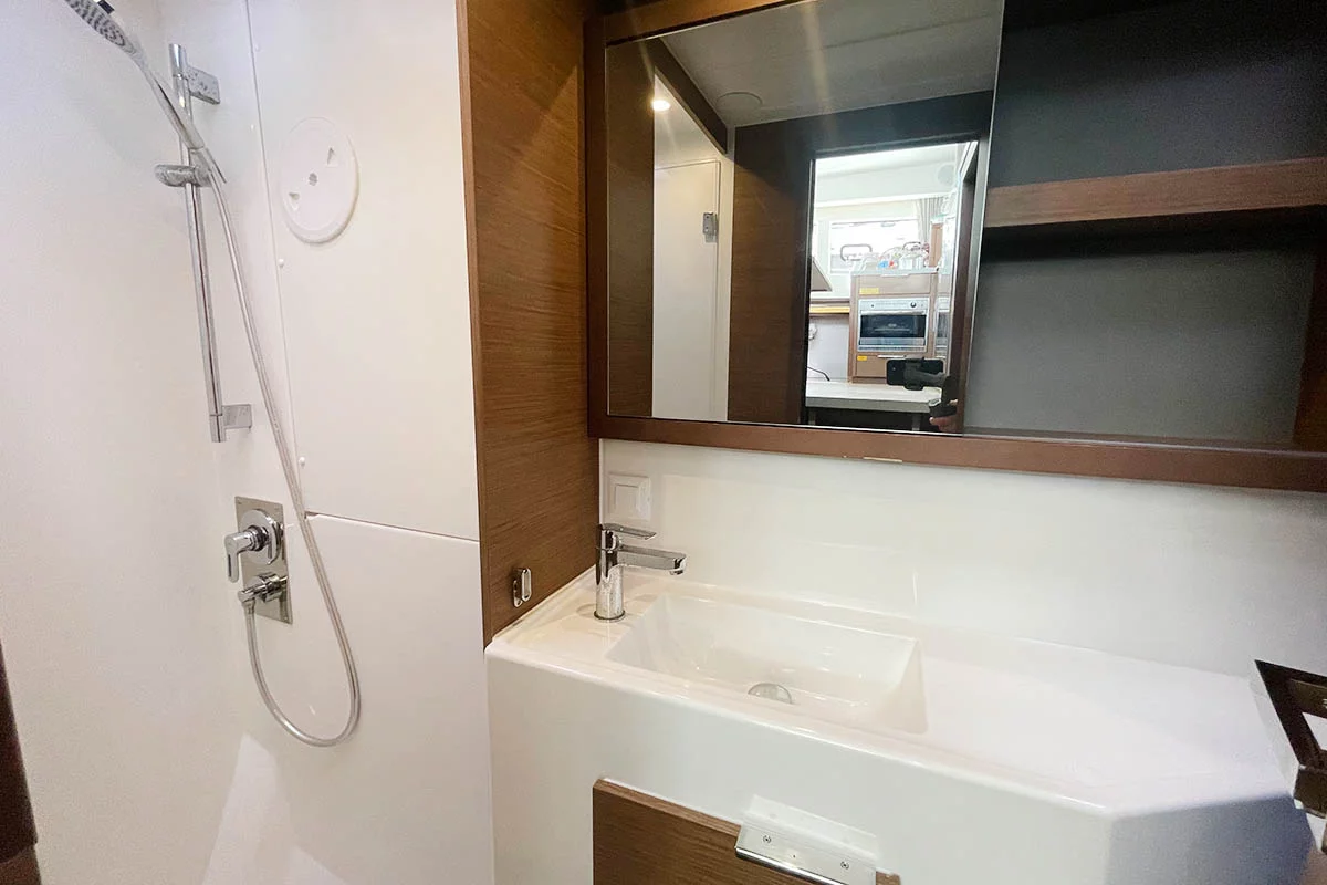 Lagoon 40 - 3 + 2 cab (Maramor)  - 24