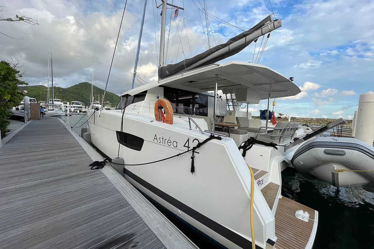 Fountaine Pajot Astrea 42 (Nauti Mollie (ex. Out Of Office))  - 8