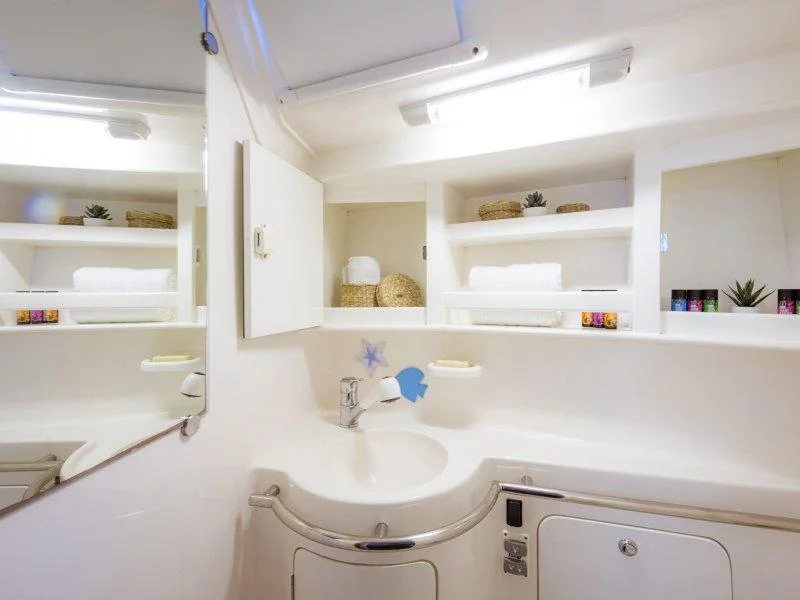 Ocean Star 60.1 (Christianna VIII)  - 39