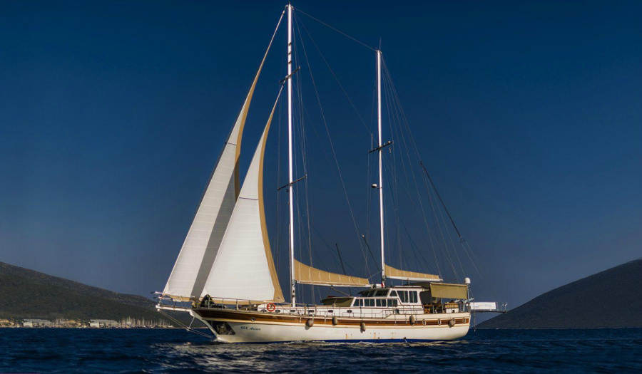 Photo #1 - 2013 (ECE ARINA) in Corfu - 2972