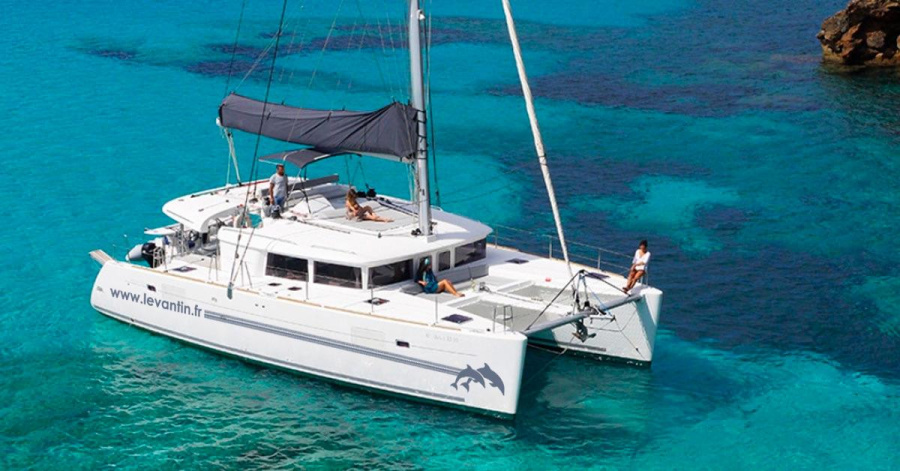 Photo #1 - Lagoon 450 (Gabriela) in Vieux Port - 3045