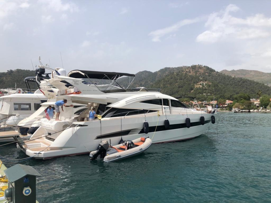 Photo #1 - Galeon 640 Fly (Motorboat MMA) en  - 3208