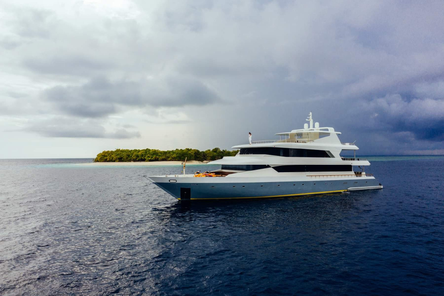 Photo #1 - Motor yacht (Princess Ulua) in Lakundi Jetty - 3233