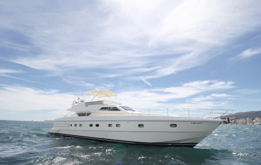 Photo #1 - FERRETTI 175 FLY (TRES SIRENAS) in LA LONJA MARINE CHARTER - PALMA DE MALLORCA - 3242