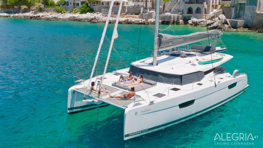 Photo #1 - Fountaine Saona 47 ("Alegria" Boutique Crewed) in Marina - 3262