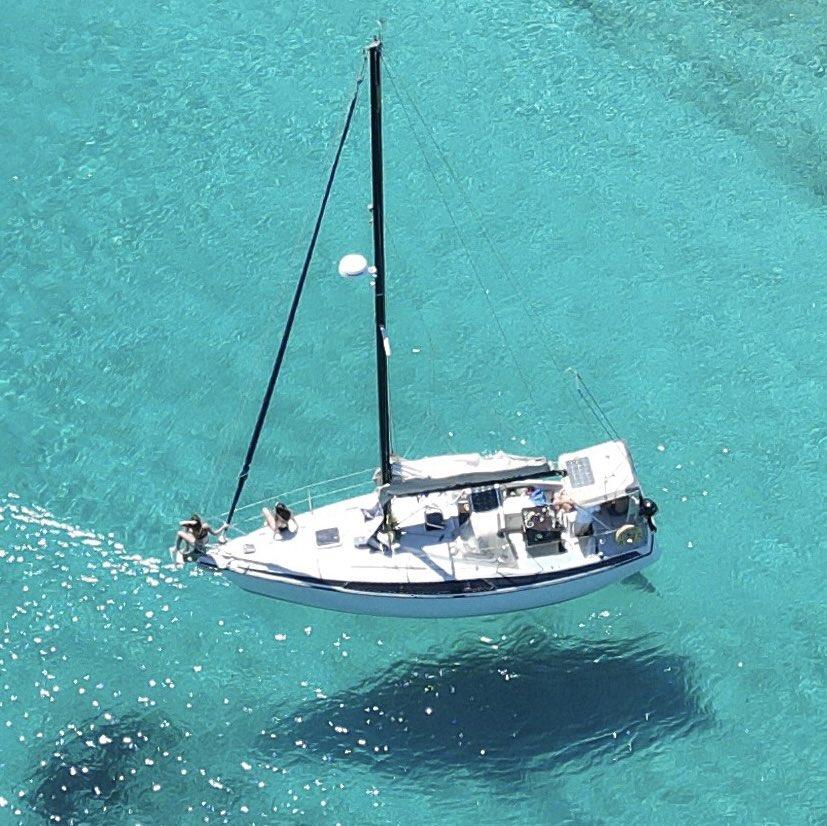 Photo #1 - Maxi 95 (Far Star) in tourlos - 3318