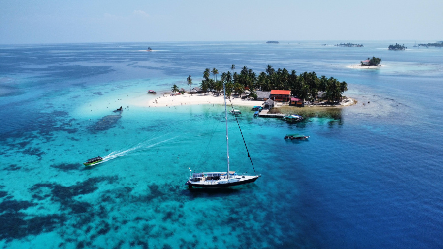 Photo #1 - FRERS 73 (RENAISSANCE) in Islands - 3382